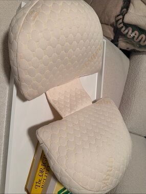 Baby Bub Maternity Pillow - Cream